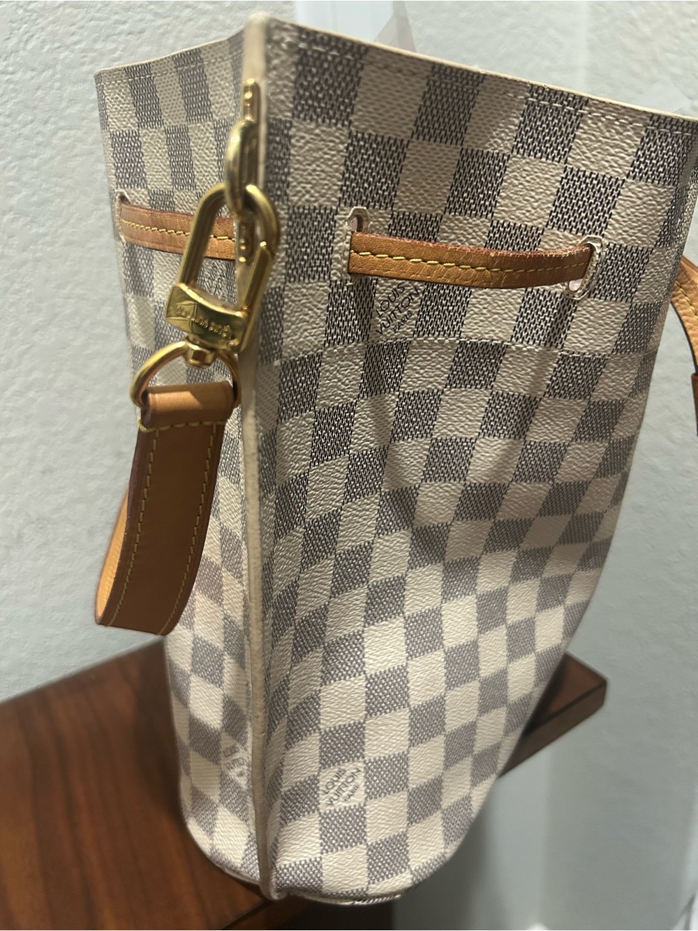Louis Vuitton Damier Azur Girolata with Vachetta Trim includes Dust bag and COA - Picture 7 of 13
